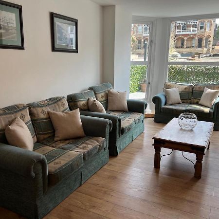 Beautiful Apartment,No 1, With Parking Ilfracombe Dış mekan fotoğraf